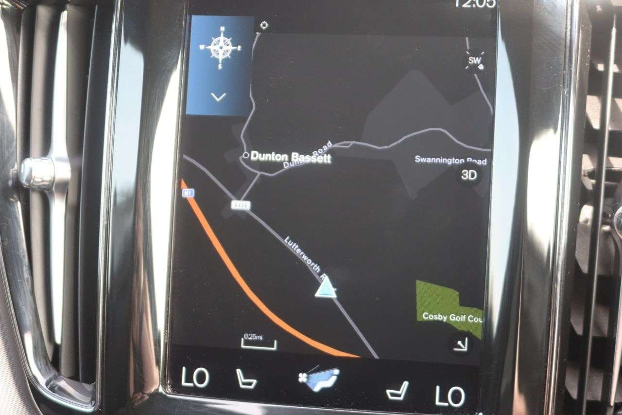 2021 VOLVO XC60 2021 VOLVO XC60