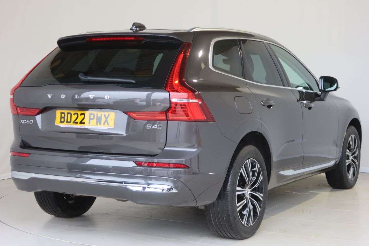 2022 VOLVO XC60 2022 VOLVO XC60