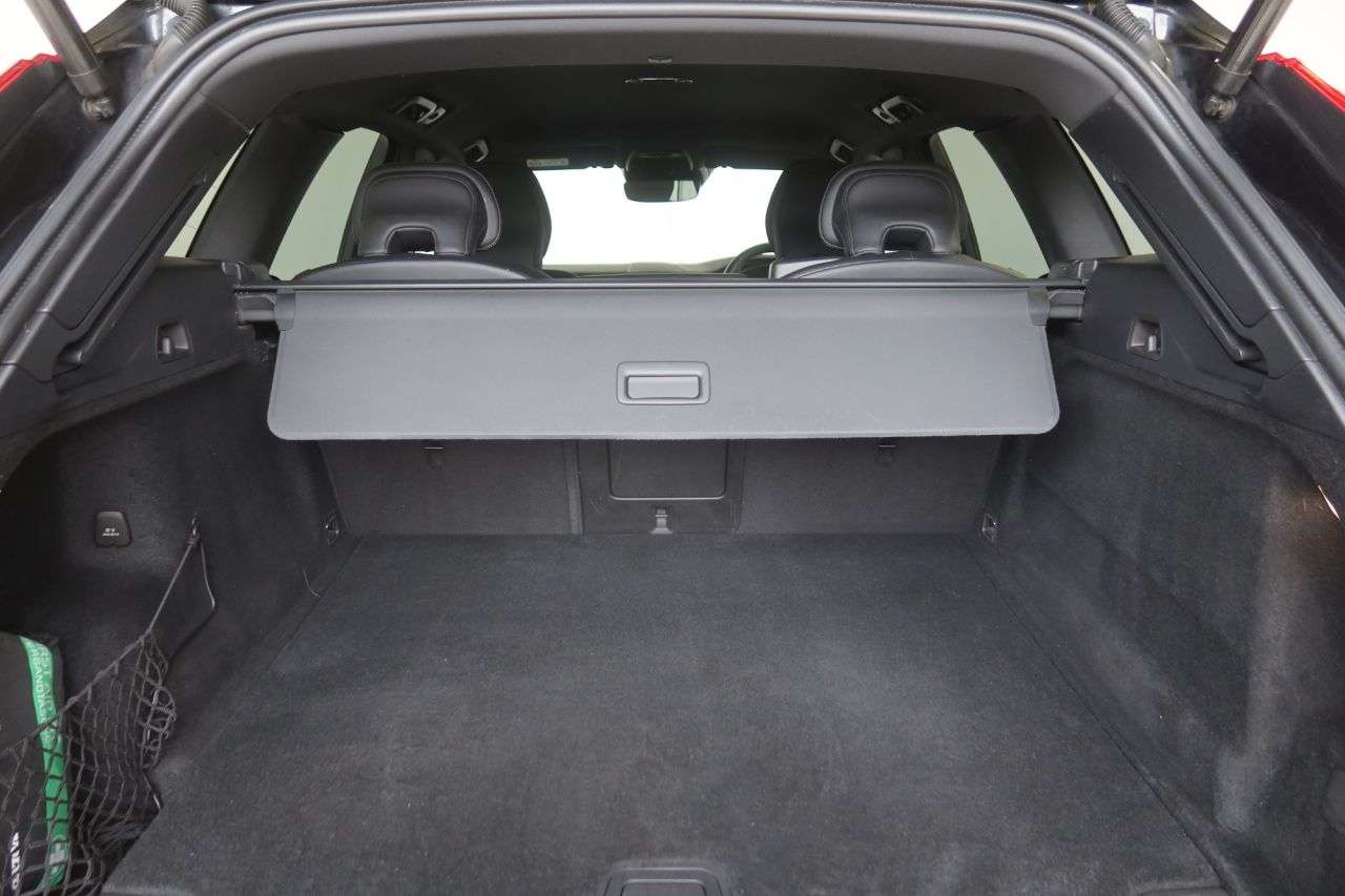 2021 VOLVO XC60 2021 VOLVO XC60