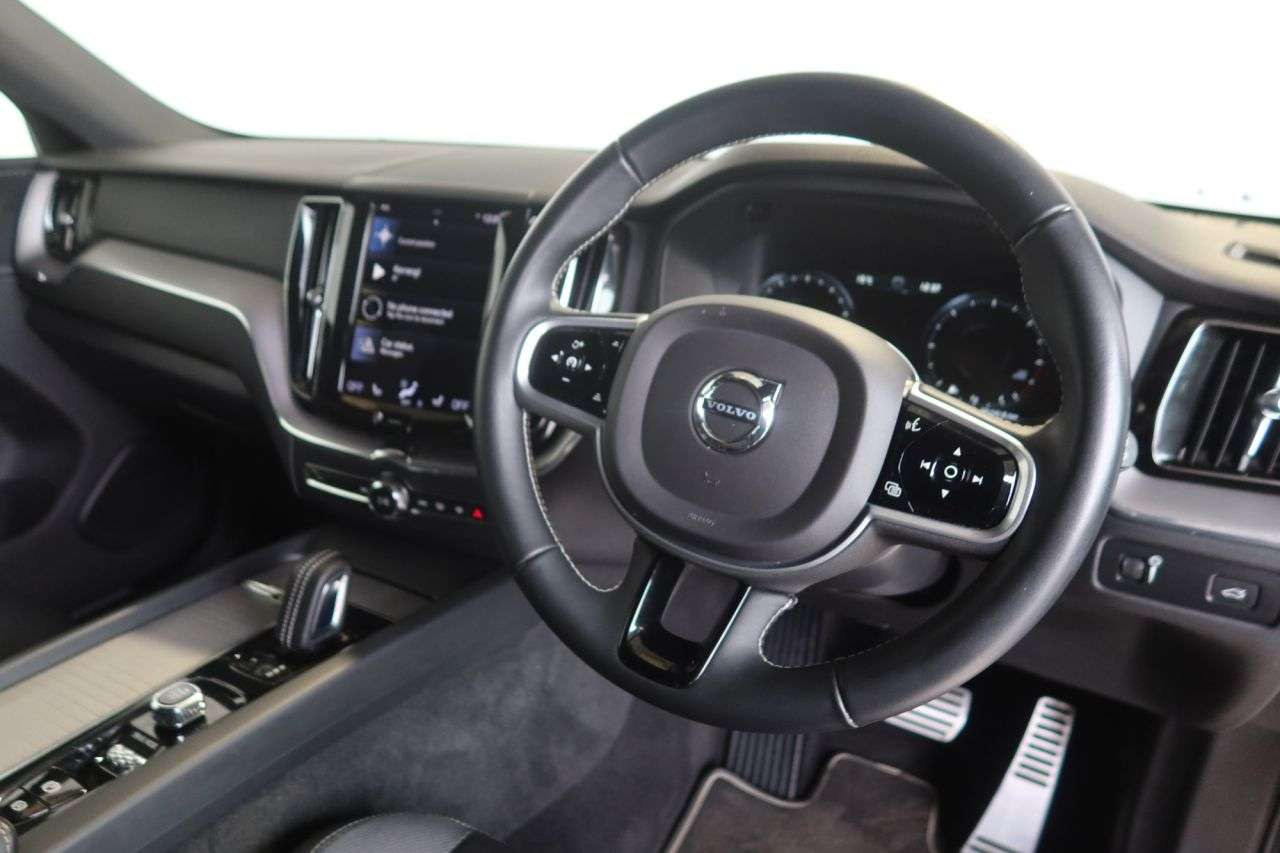 2021 VOLVO XC60 2021 VOLVO XC60