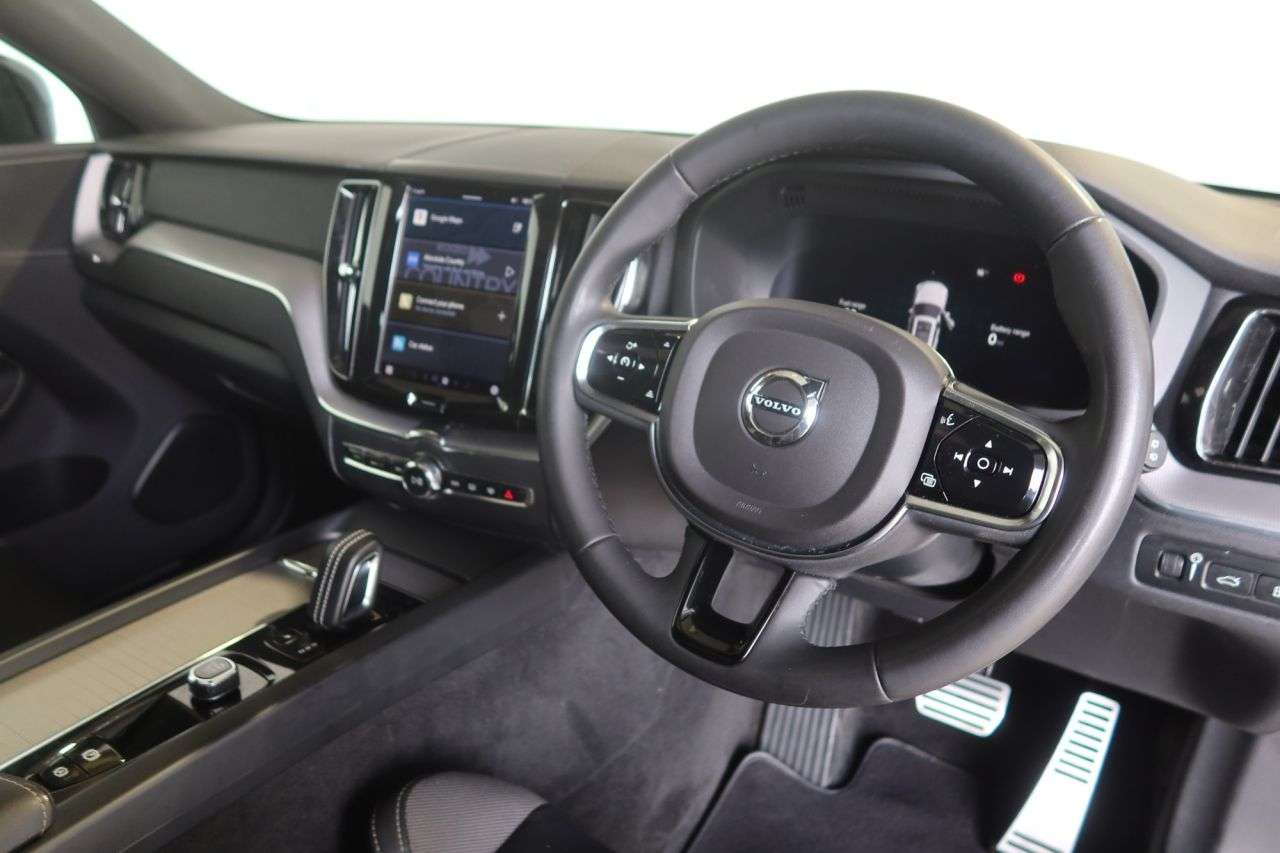 2021 VOLVO XC60 2021 VOLVO XC60