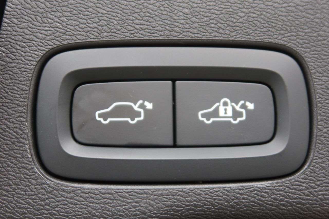 2021 VOLVO XC60 2021 VOLVO XC60