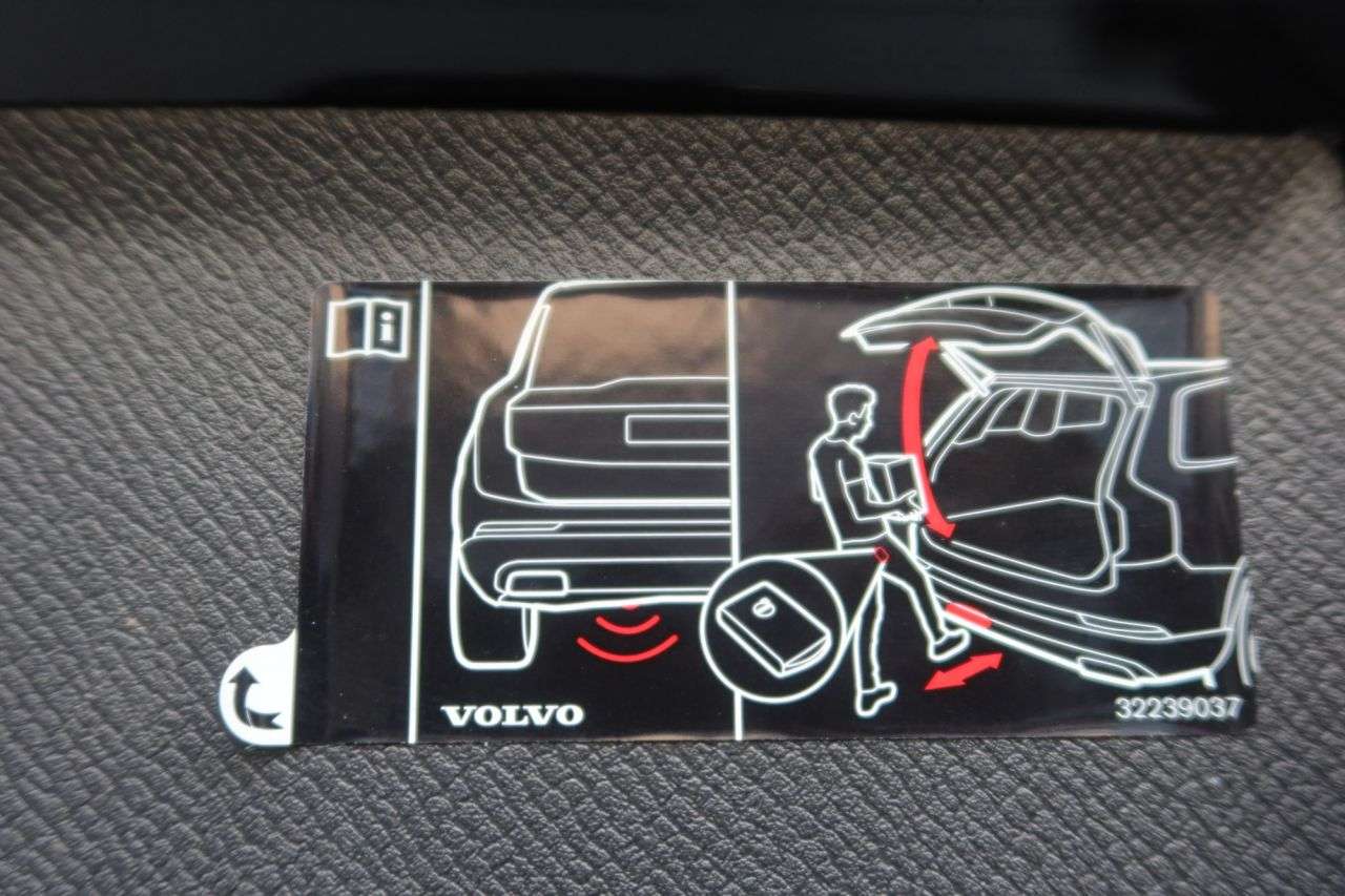 2022 VOLVO XC90 2022 VOLVO XC90