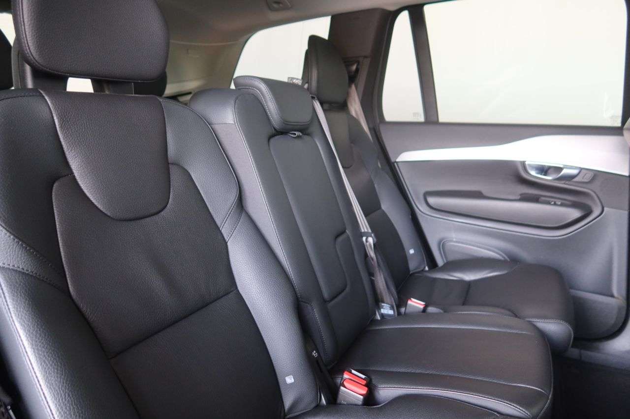 2022 VOLVO XC90 2022 VOLVO XC90