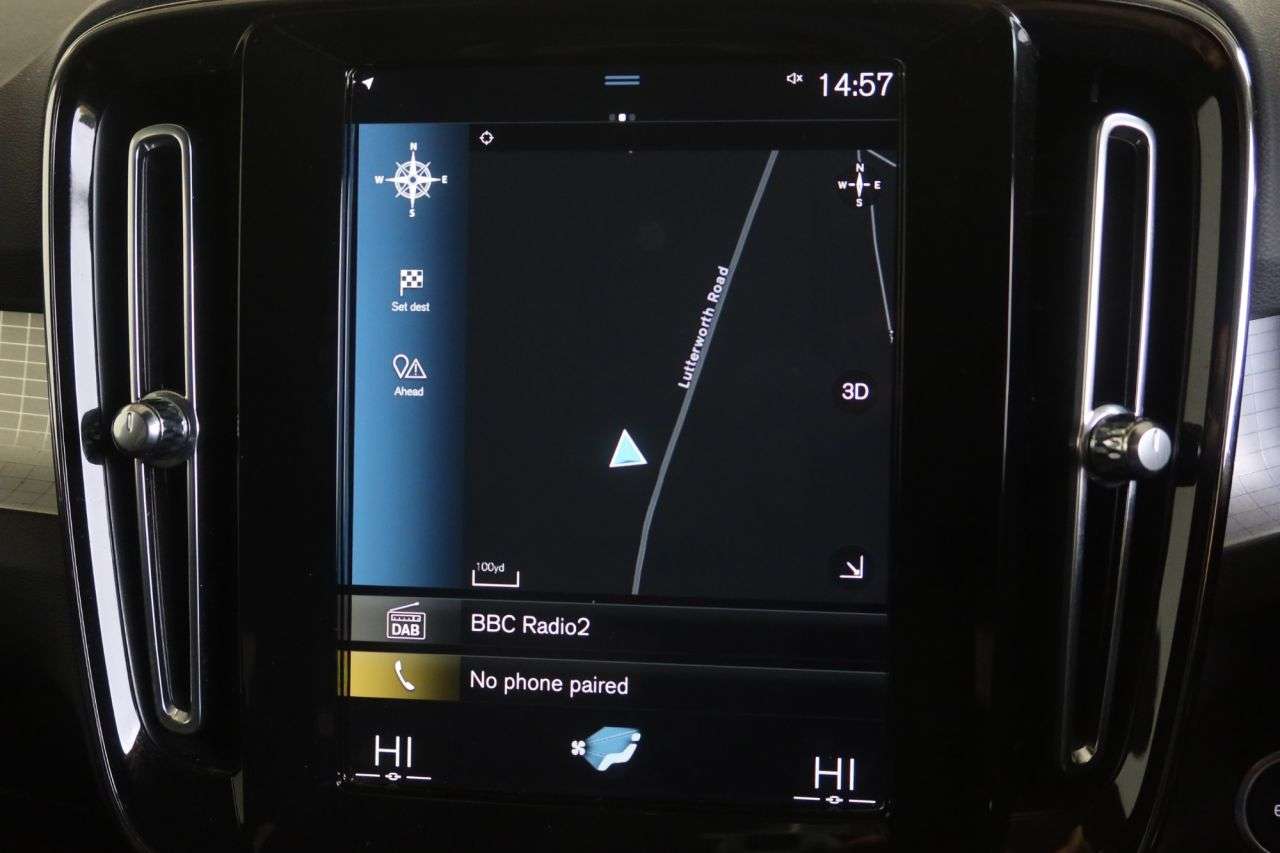 2021 VOLVO XC40 2021 VOLVO XC40