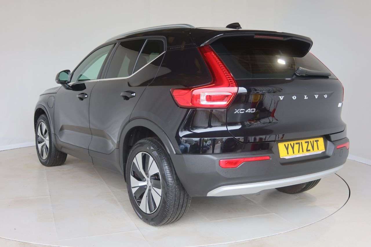 2022 VOLVO XC40 2022 VOLVO XC40