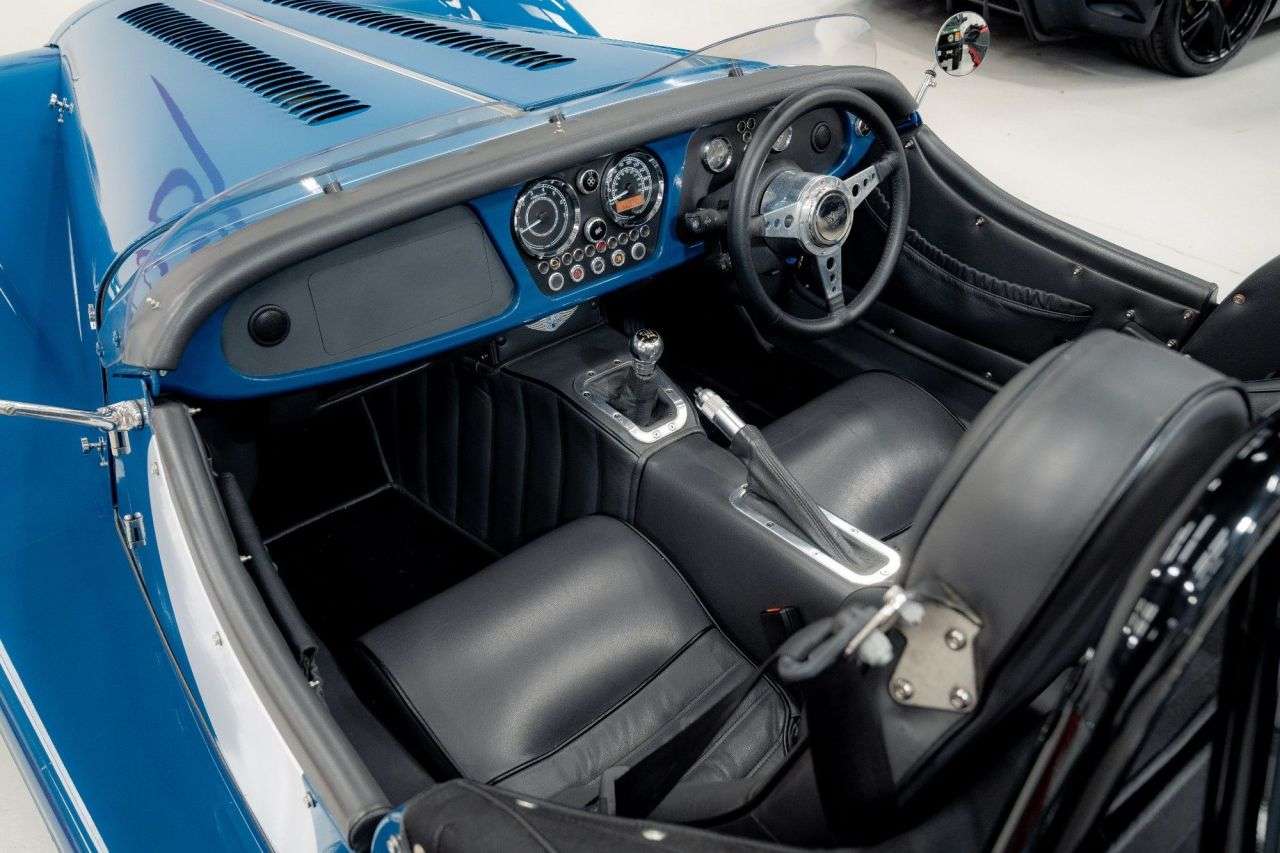 2015 MORGAN PLUS 8 2015 MORGAN PLUS 8