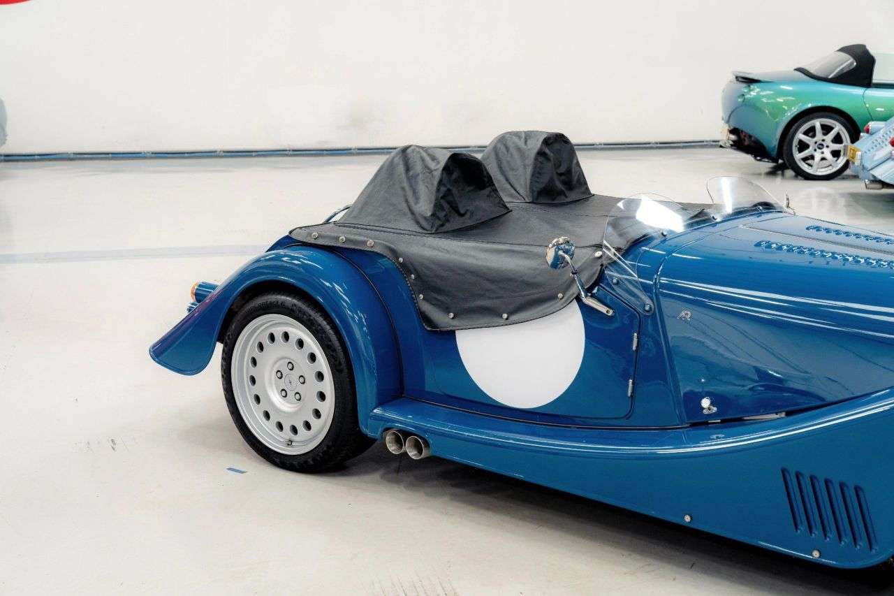 2015 MORGAN PLUS 8 2015 MORGAN PLUS 8