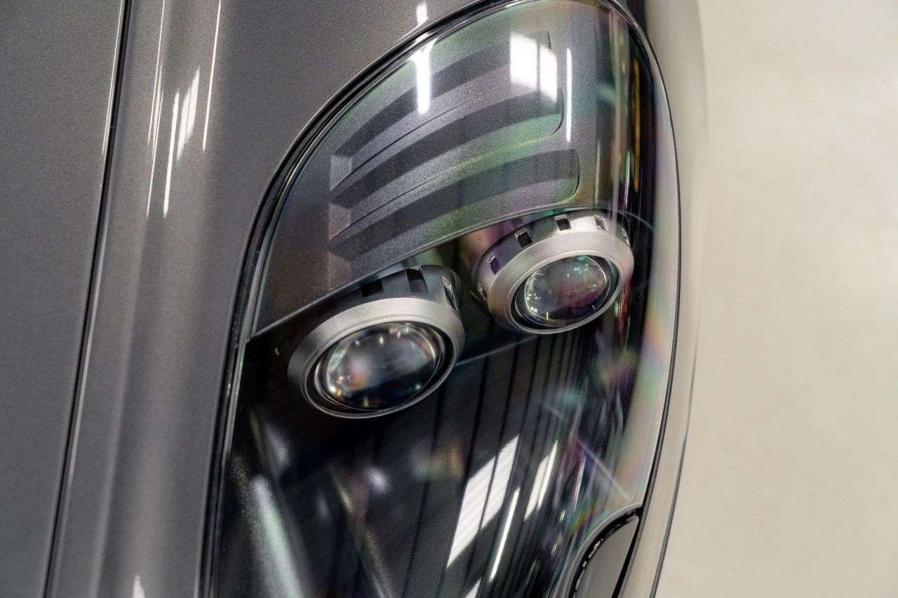 null ASTON MARTIN DB9 null ASTON MARTIN DB9