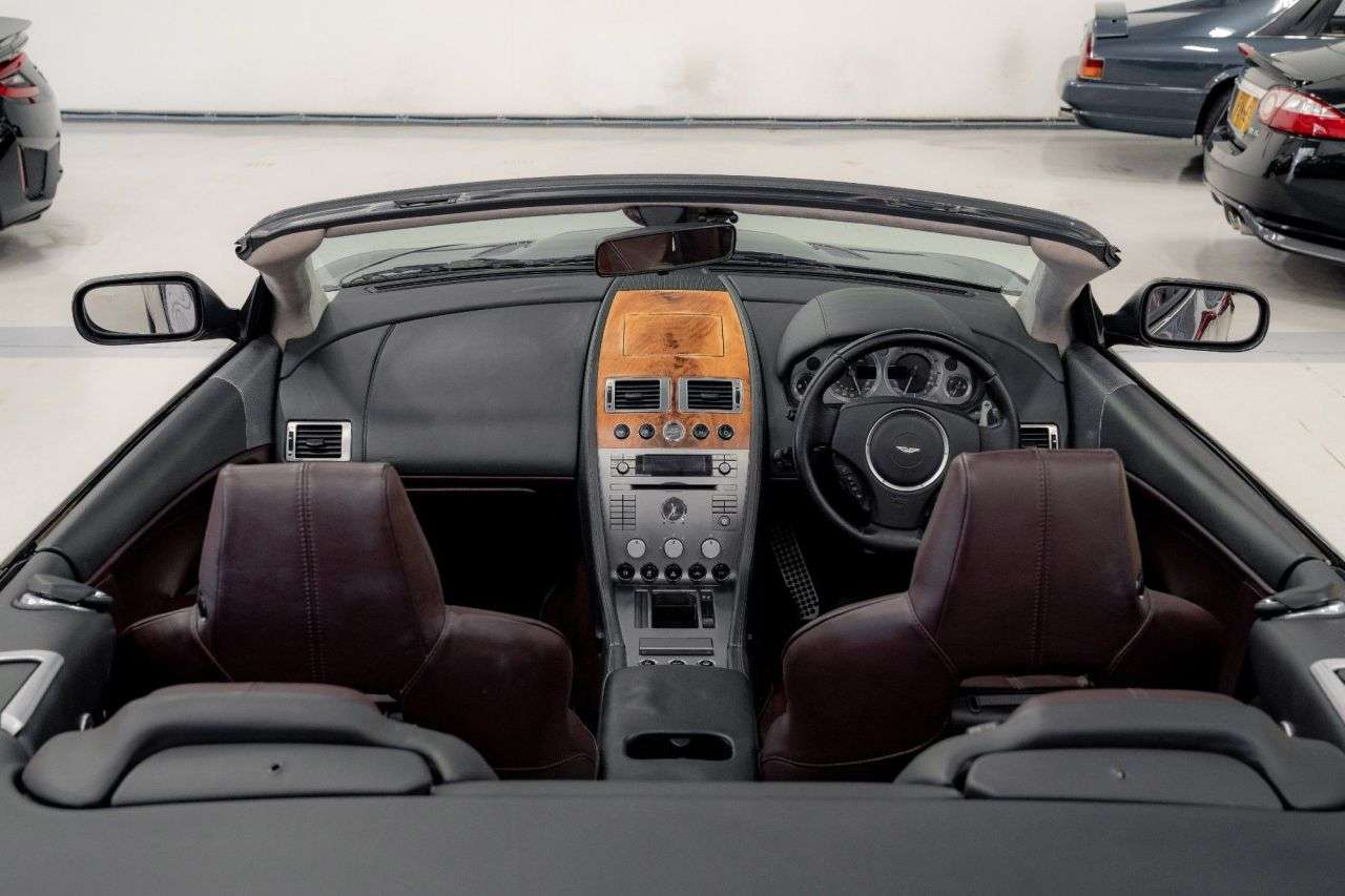 null ASTON MARTIN DB9 null ASTON MARTIN DB9