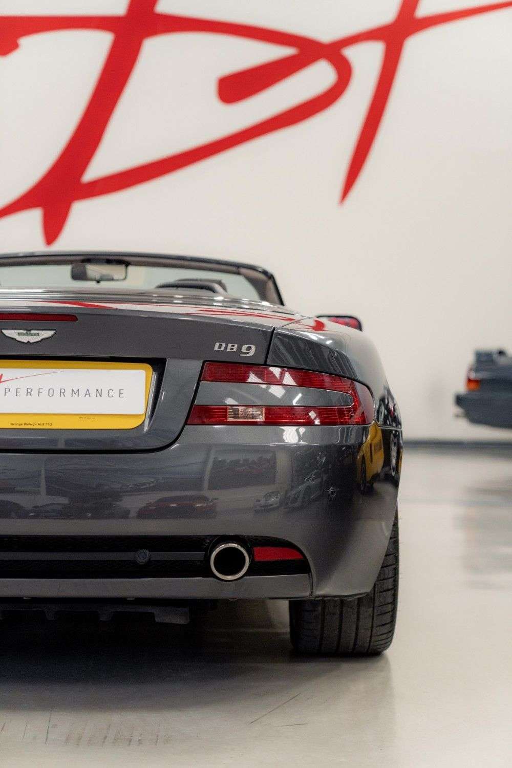 null ASTON MARTIN DB9 null ASTON MARTIN DB9