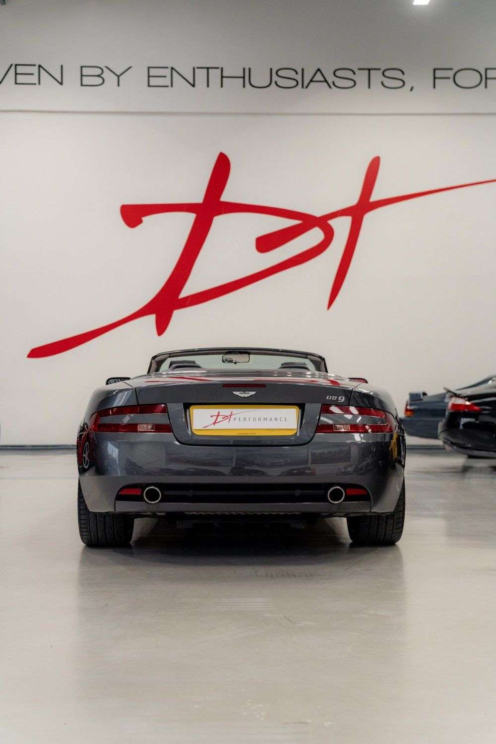 null ASTON MARTIN DB9 null ASTON MARTIN DB9