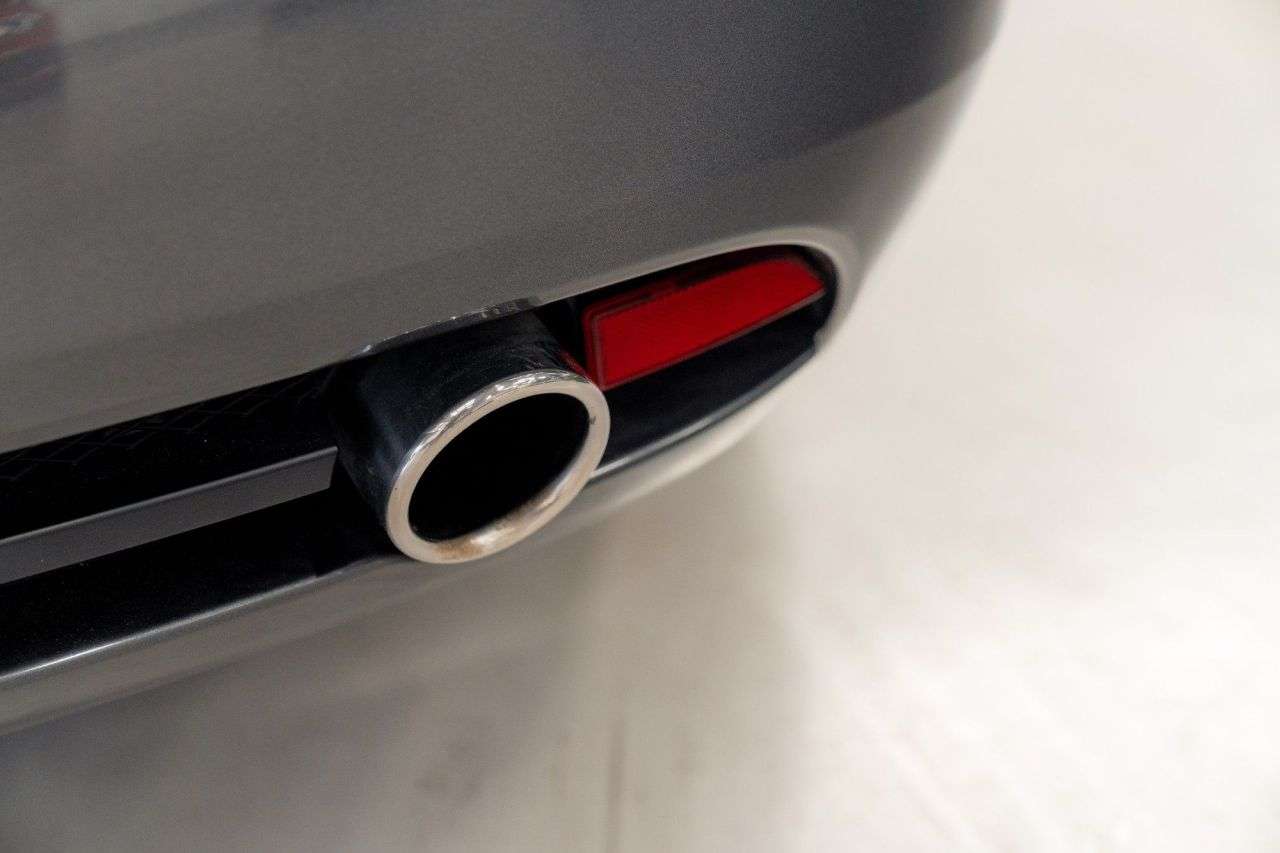 null ASTON MARTIN DB9 null ASTON MARTIN DB9