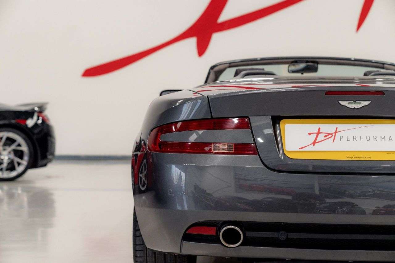 null ASTON MARTIN DB9 null ASTON MARTIN DB9