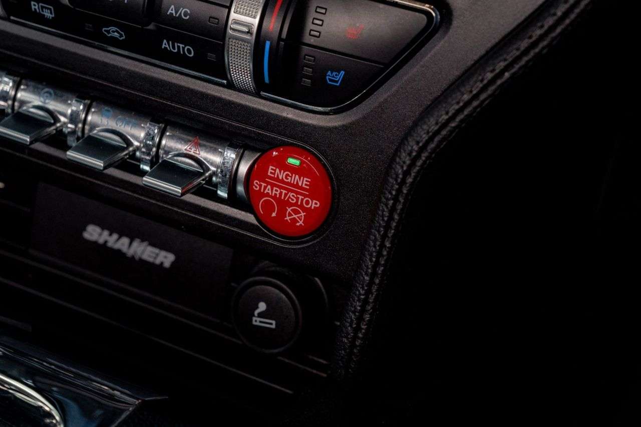 null FORD MUSTANG null FORD MUSTANG