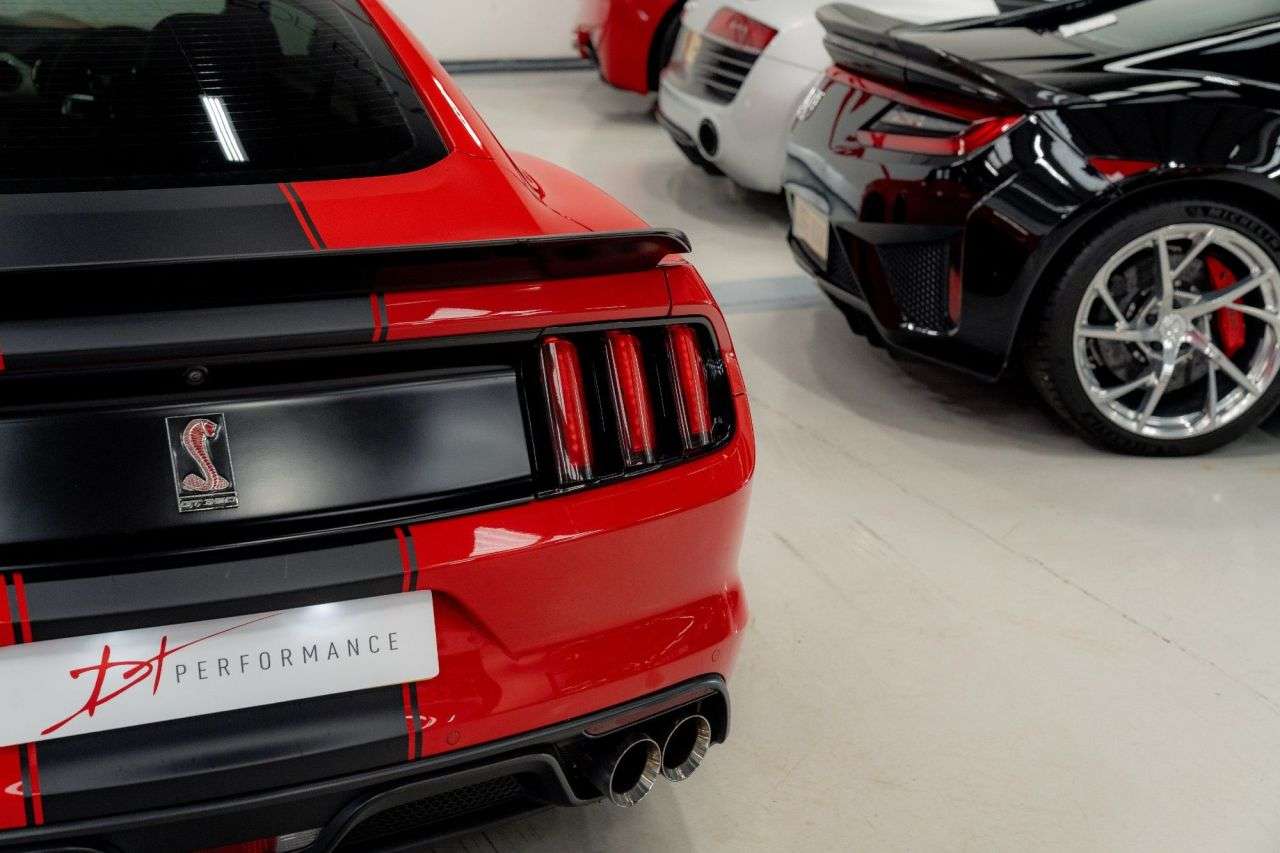 null FORD MUSTANG null FORD MUSTANG