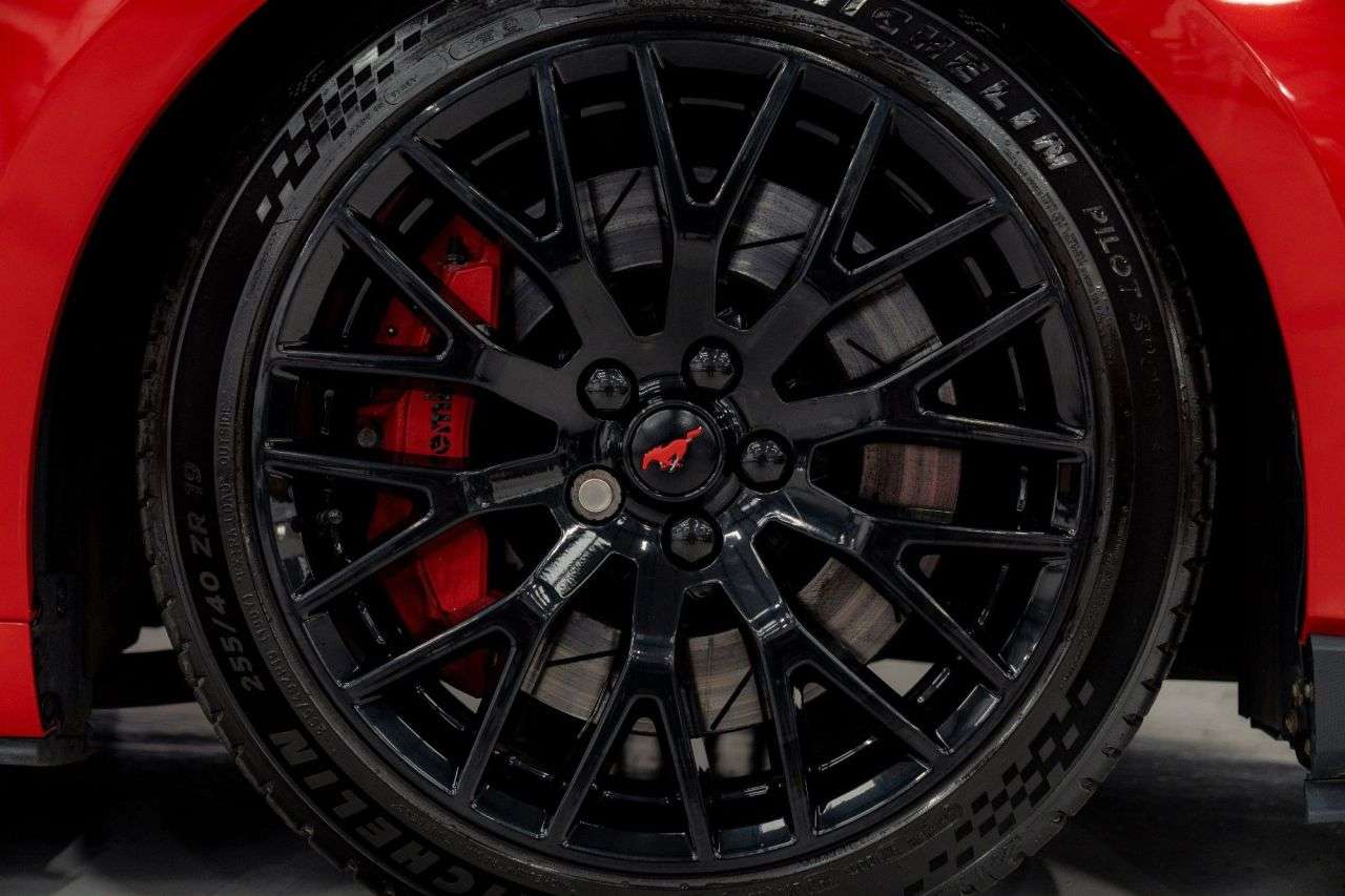 null FORD MUSTANG null FORD MUSTANG