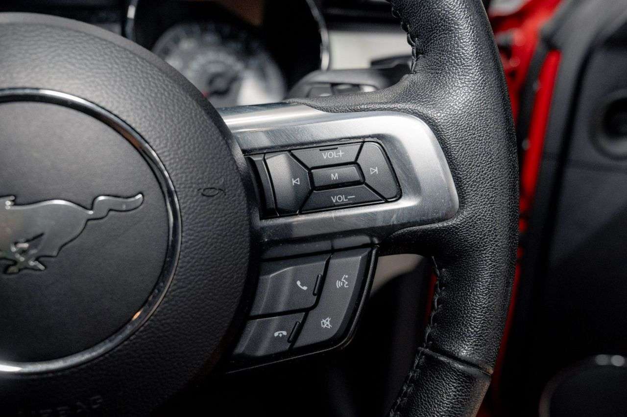 null FORD MUSTANG null FORD MUSTANG