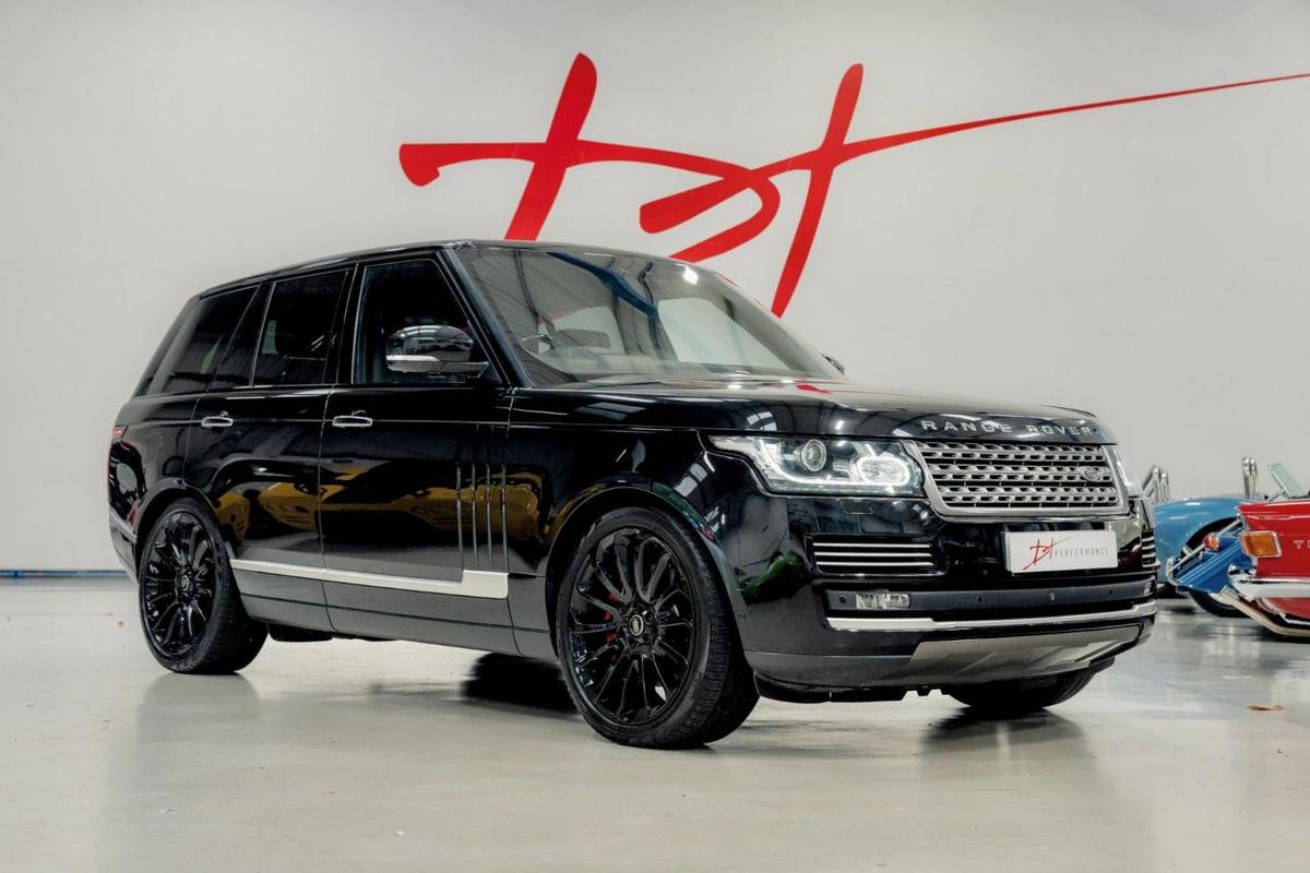 Check out this Land Rover Range Rover 2017 Diesel Automatic