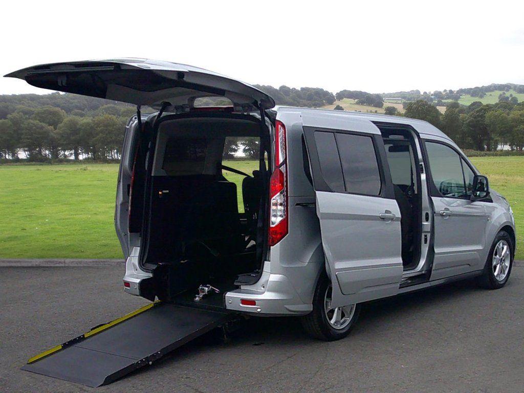 Check out this Ford Grand Tourneo Connect 2018 Diesel Manual