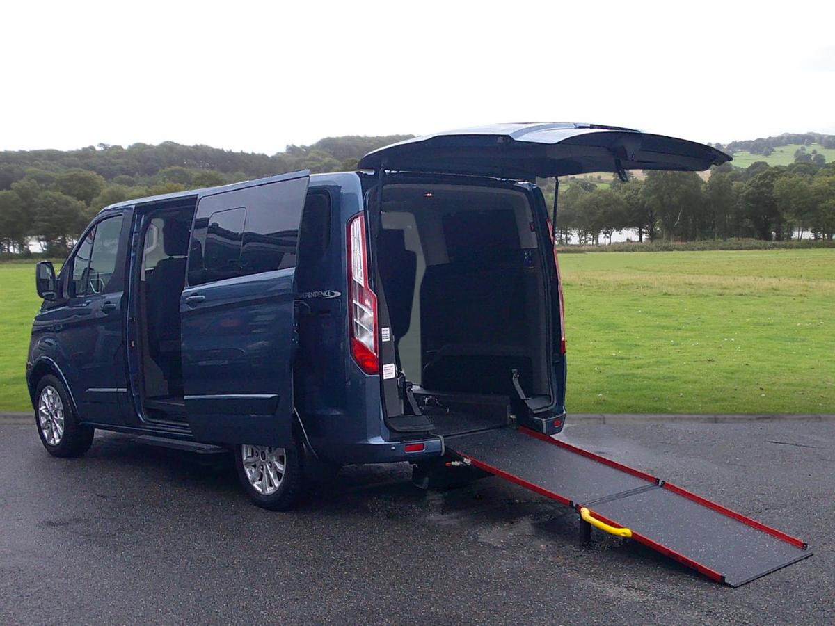 Check out this Ford Tourneo Custom 2020 Diesel Manual