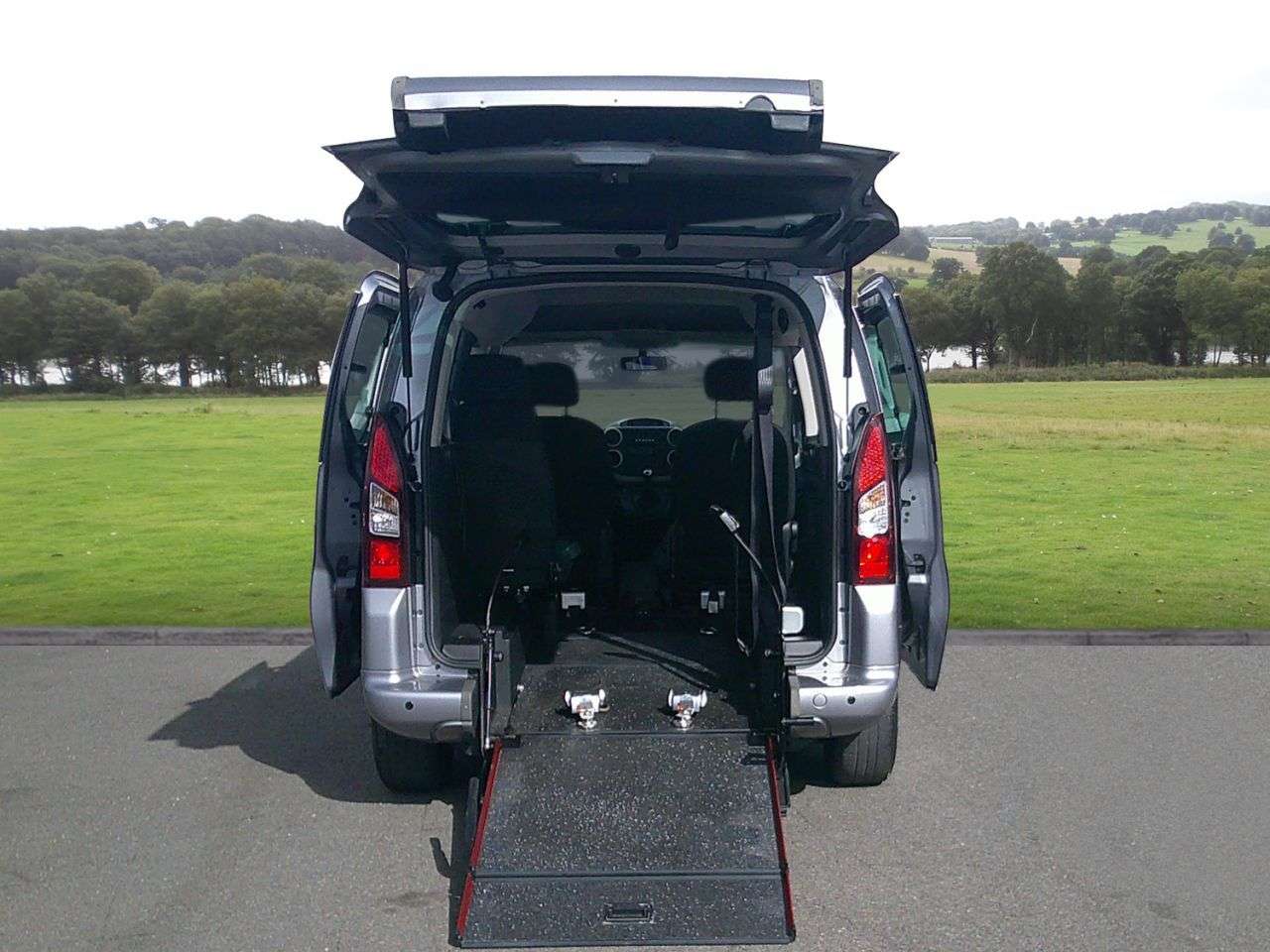 2018 PEUGEOT PARTNER TEPEE 2018 PEUGEOT PARTNER TEPEE