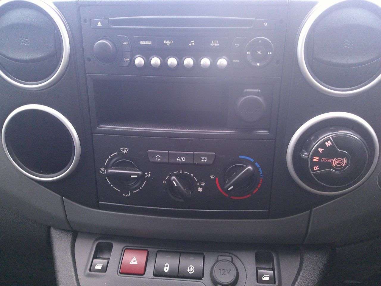 2018 PEUGEOT PARTNER 2018 PEUGEOT PARTNER