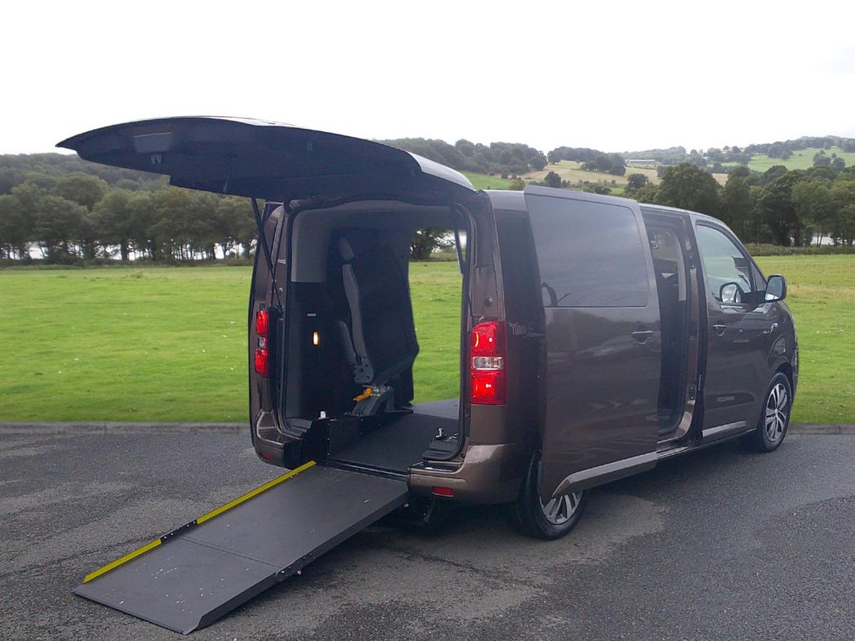 Check out this Peugeot Traveller 2021 Diesel Manual