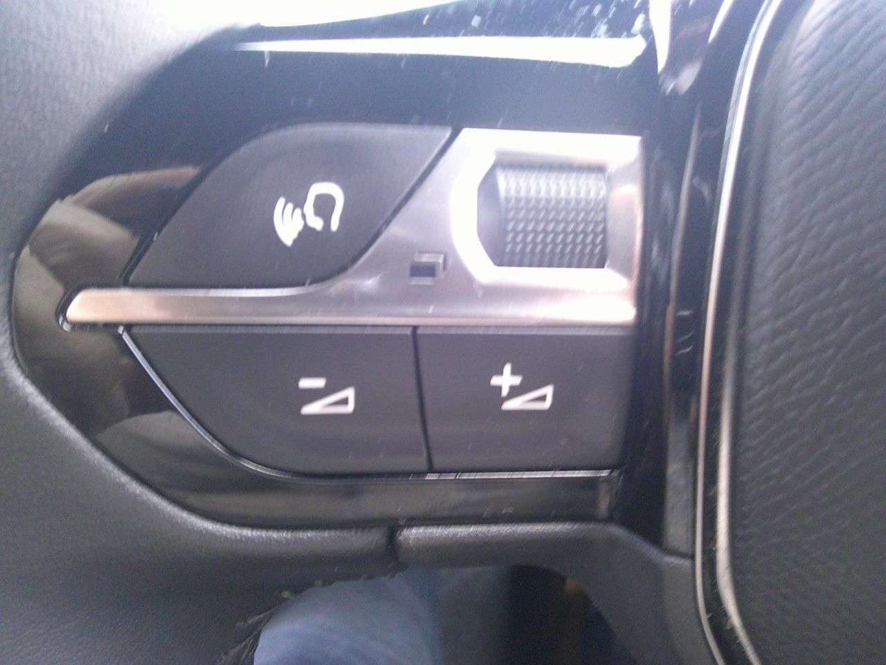 2023 PEUGEOT E-2008 2023 PEUGEOT E-2008