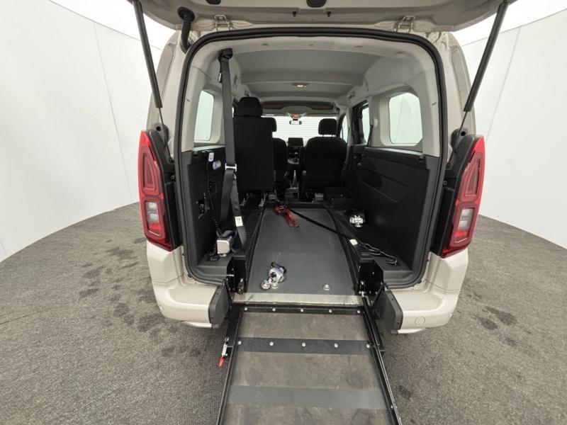 Check out this Vauxhall Combo Life 2021 Petrol Manual