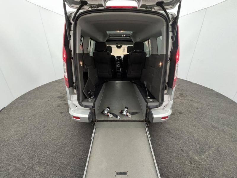 Check out this Ford Grand Tourneo Connect 2020 Diesel Manual