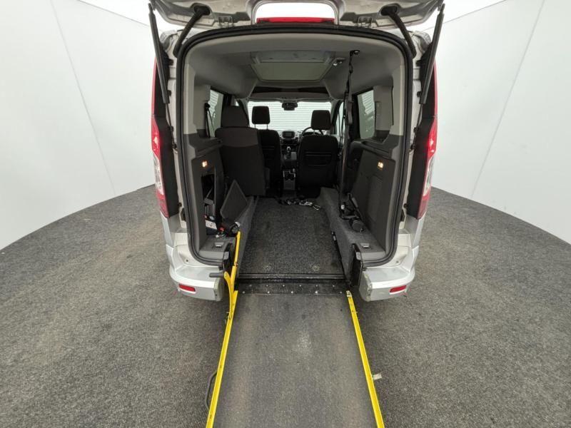 Check out this Ford Tourneo Connect 2021 Diesel Automatic