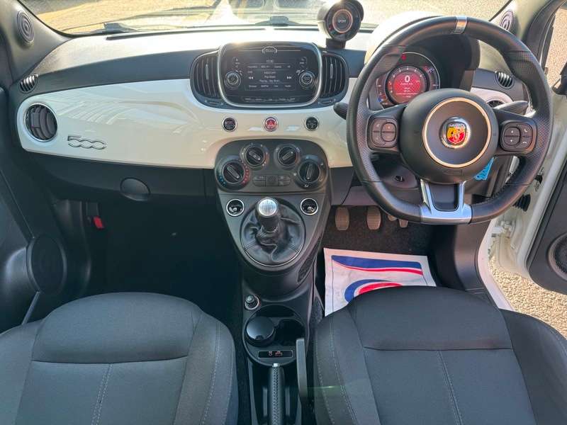 2017 ABARTH 595 2017 ABARTH 595