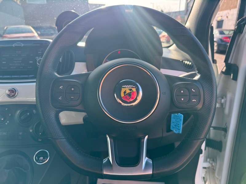 2017 ABARTH 595 2017 ABARTH 595