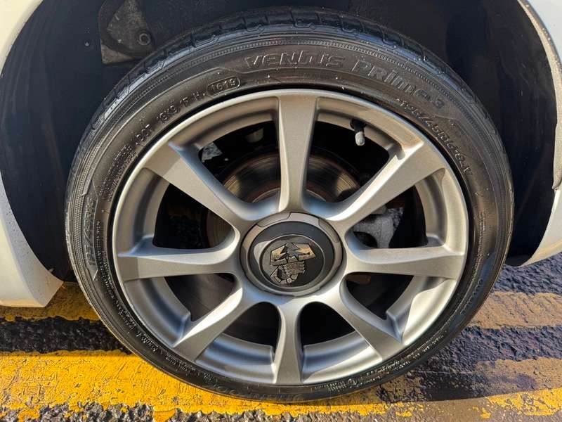 2017 ABARTH 595 2017 ABARTH 595