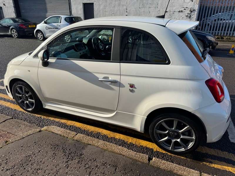 2017 ABARTH 595 2017 ABARTH 595