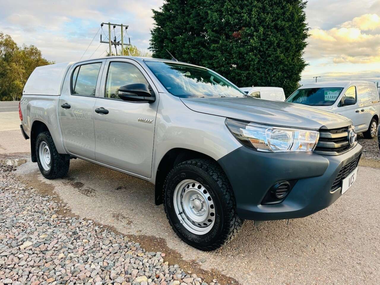 2019 TOYOTA HI-LUX 2019 TOYOTA HI-LUX