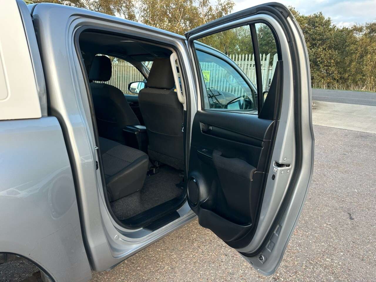 2019 TOYOTA HI-LUX 2019 TOYOTA HI-LUX