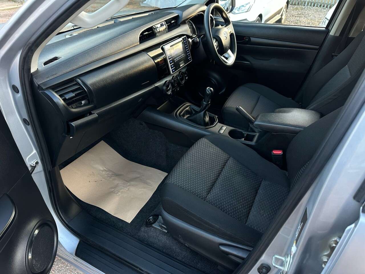 2019 TOYOTA HI-LUX 2019 TOYOTA HI-LUX