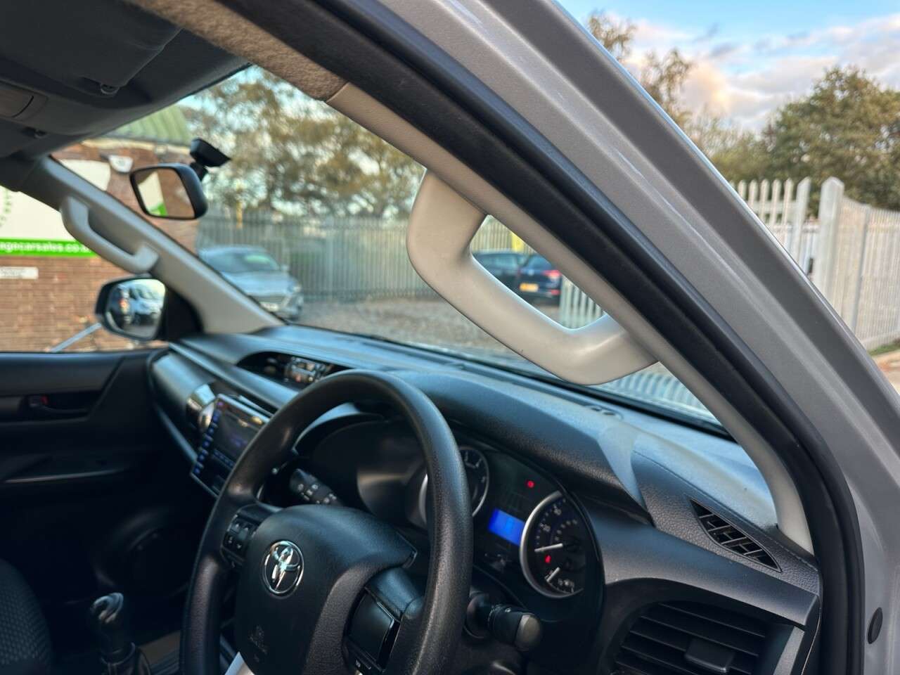 2019 TOYOTA HI-LUX 2019 TOYOTA HI-LUX