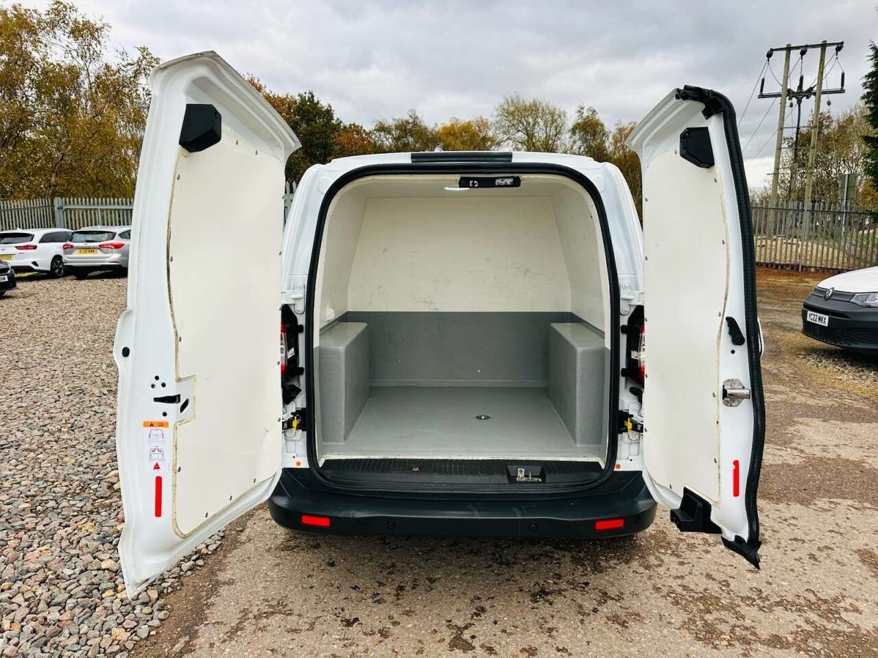 2021 FORD TRANSIT COURIER 2021 FORD TRANSIT COURIER