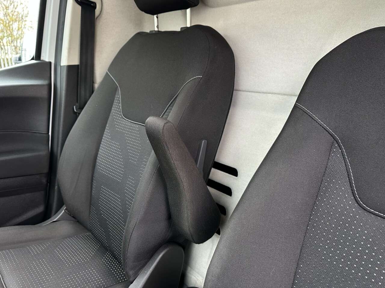 2021 FORD TRANSIT COURIER 2021 FORD TRANSIT COURIER