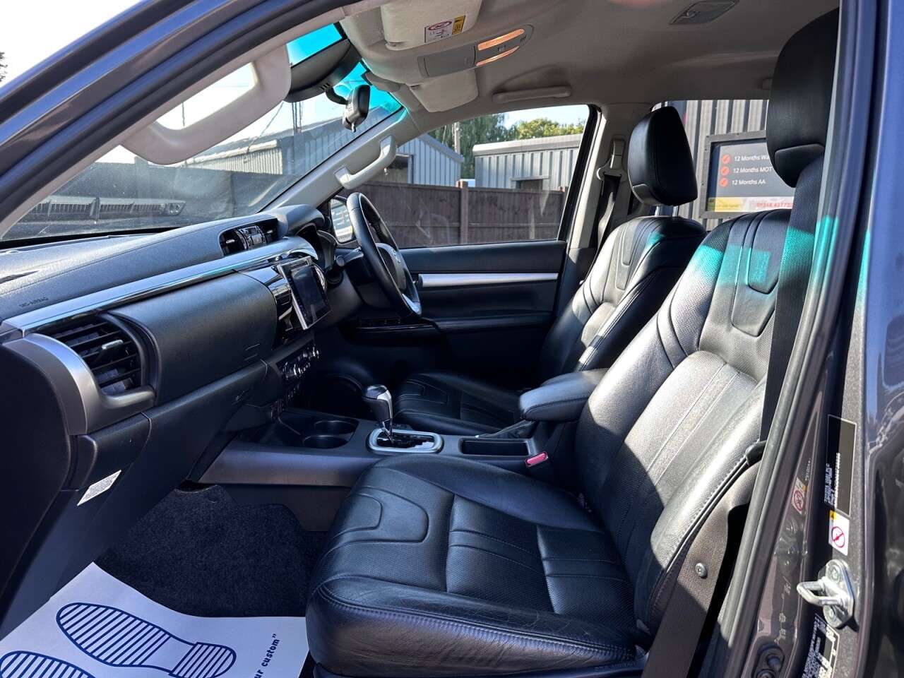 null TOYOTA HI-LUX null TOYOTA HI-LUX