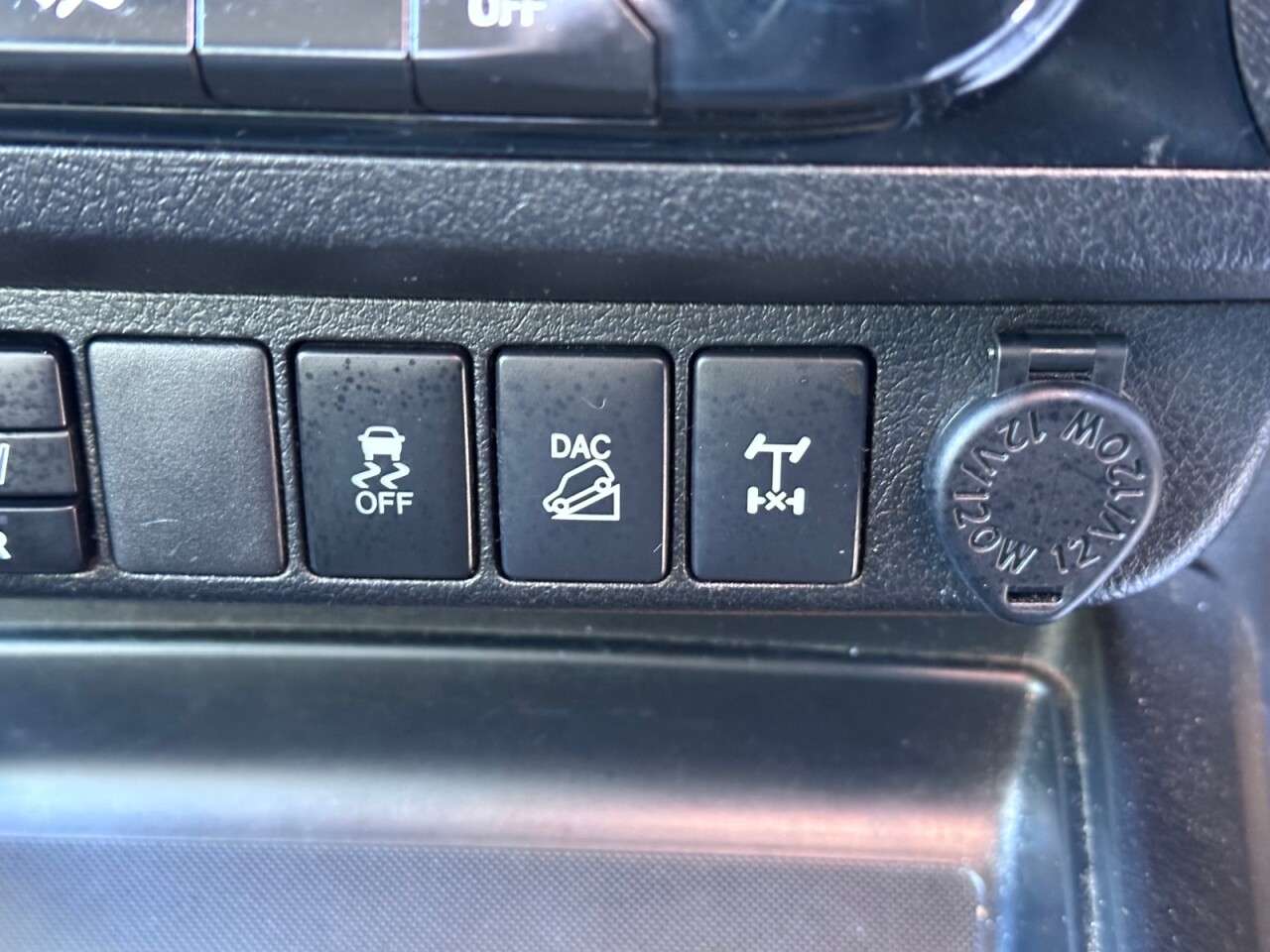 null TOYOTA HI-LUX null TOYOTA HI-LUX