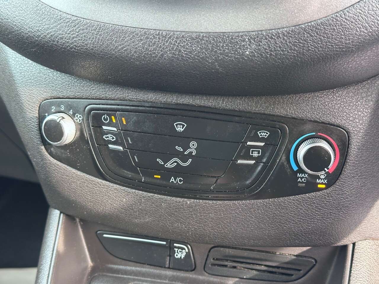 2019 FORD TRANSIT COURIER 2019 FORD TRANSIT COURIER