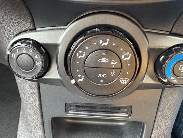 2013 FORD FIESTA 2013 FORD FIESTA