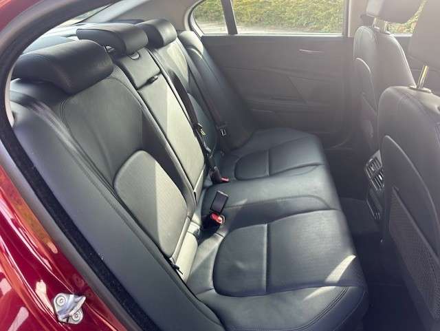 2016 JAGUAR XE 2016 JAGUAR XE