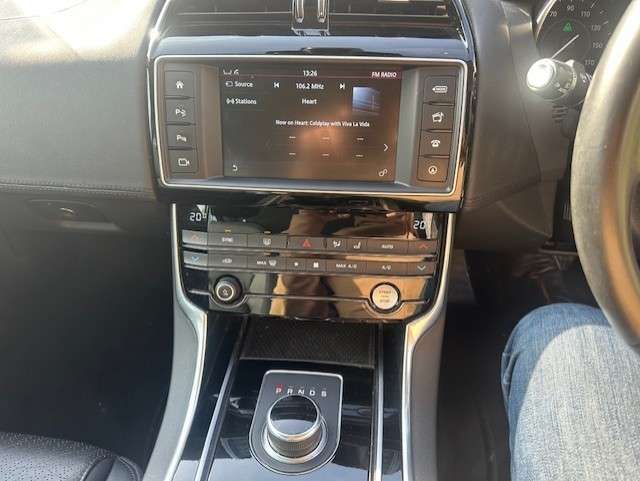 2016 JAGUAR XE 2016 JAGUAR XE