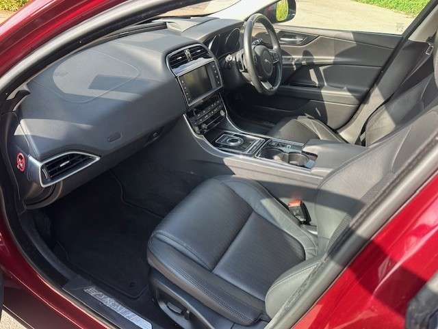 2016 JAGUAR XE 2016 JAGUAR XE