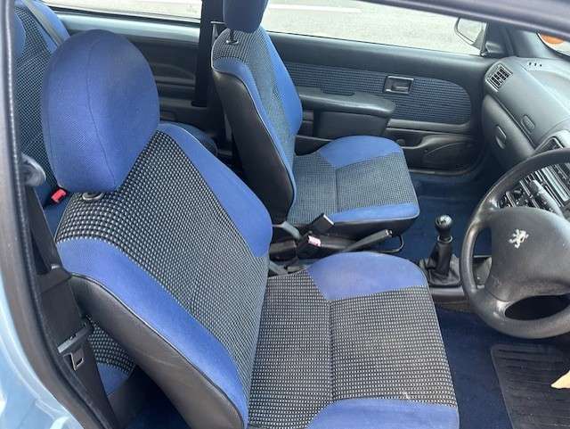 2001 PEUGEOT 106 2001 PEUGEOT 106